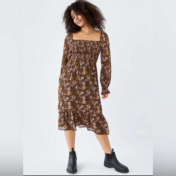 Aritzia Wilfred Grace midi smocked floral dress - Picture 2 of 5